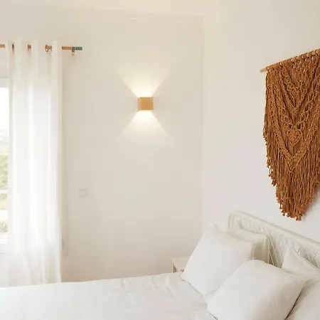 2 Bedroom Apartment By Ribeira D'Ilhas *